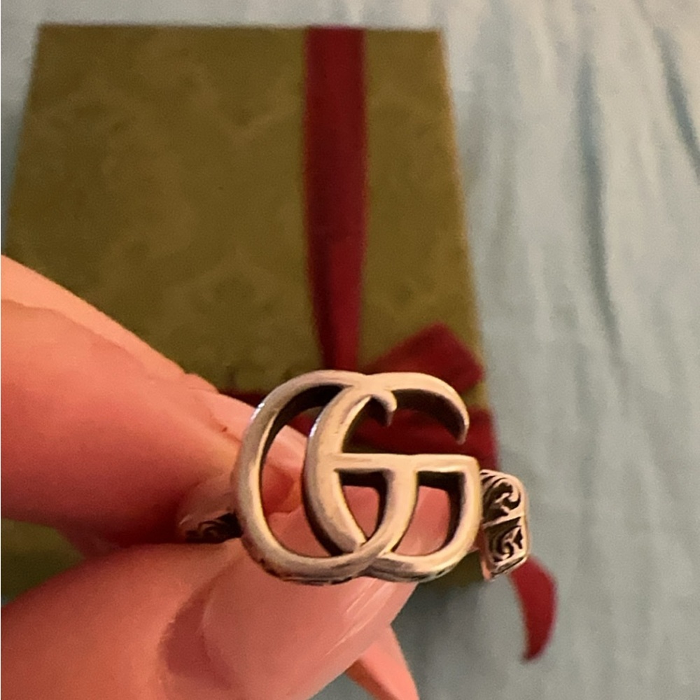 Silver Gucci Ring